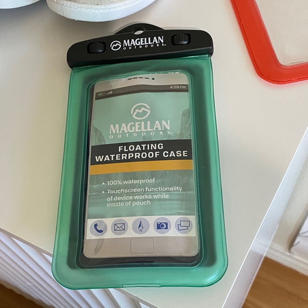 Magellan Outdoors Aqua Waterproof Phone Pouch